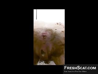 Girl Shits And Smears Scat All Over Her Ass And Pussy And Drips White Discharge