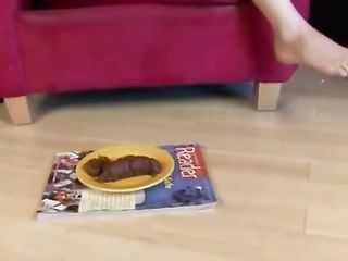 Sexy Teen With Great Ass And Big Tits Shits A Big Log For Us On Live Cam