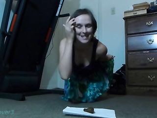 Gorgeous Teen Shits By Her Treadmill